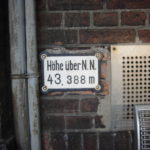 6862