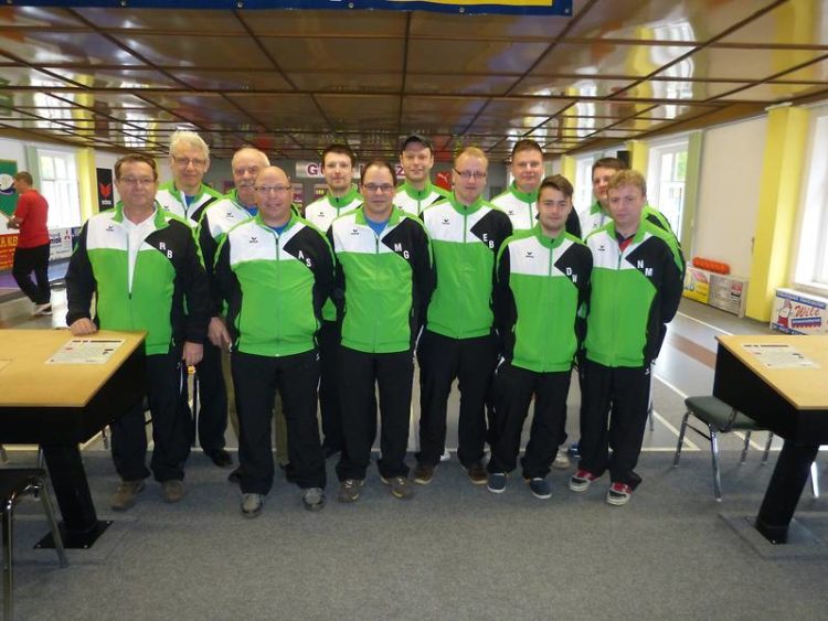 hinten von links nach rechts: Bernd Blüher, Klaus Schneider, Markus Strobach, Philipp Lemke, Matthias Müller, Thommy Schulze // vorn von links nach rechts: Rüdiger Block, Andreas Schulze, Michell Getzschmann, Eric Buchwald, Dennis Winzer, Niels Müller