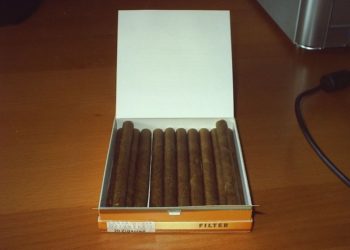 Wikipedia, GNU-Lizenz für freie Dokumentation