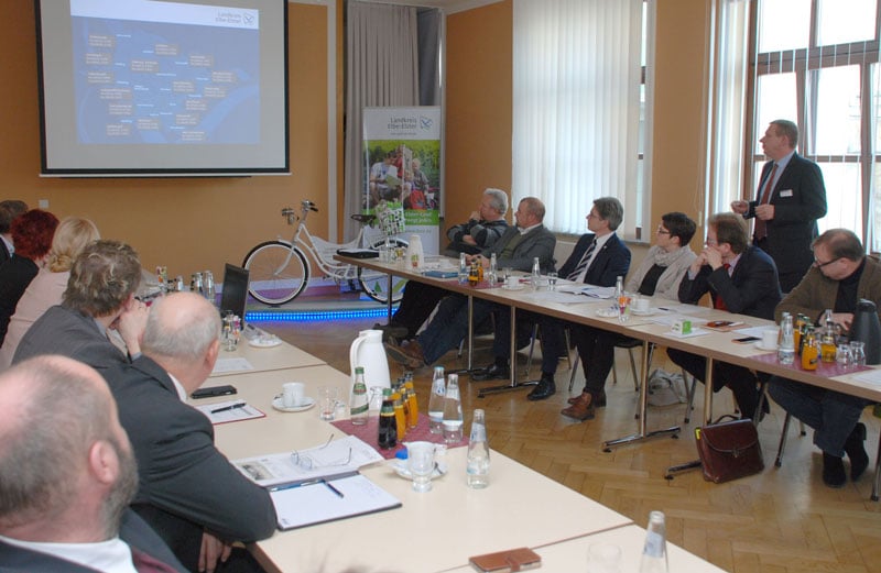 Blick-Konferenzraum-4-Treffen-mit-Bürgermeistern-und-Amtsdirektoren-in-Herzberg-Christian-Heinrich-Jaschinski