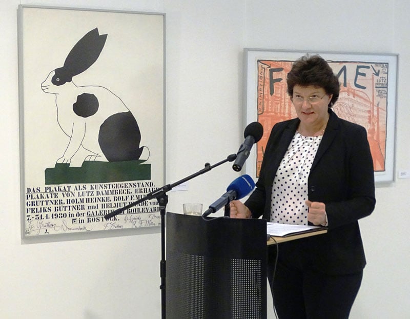 Landtagspräsidentin Britta Stark SPD eröffnet die Ausstellung KUNST PLAKAT KUNST im Brandenburgischen Landtag F dkw
