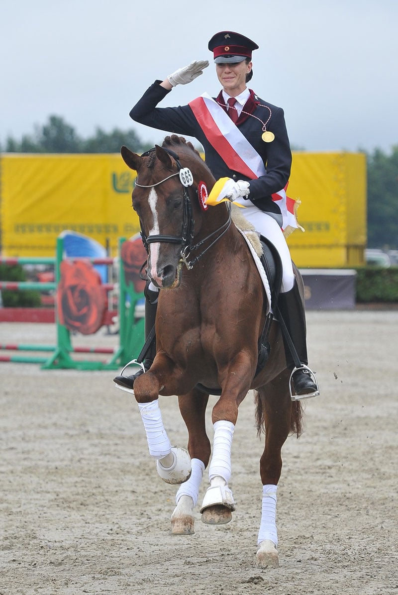 QUATERBACK und Anna Weilert Landeschampionat 2015 Foto: Björn Schroeder QUATERBACK und Anna Weilert Landeschampionat 2015 F Björn Schroeder