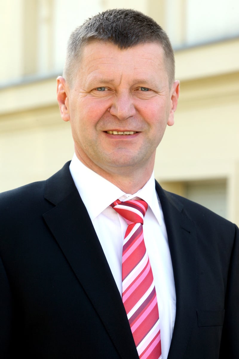 Siegurd Heinze Landrat des Landkreises Oberspreewald Lausitz F Energieregion Lausitz Spreewald GmbH