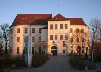 Wiki CC 3.0 SeptemberWoman