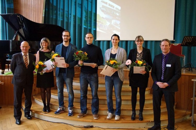 Foto: 2016_Februar_Zeugnisübergabe F Niederlausitzer Studieninstitut für kommunale Verwaltung