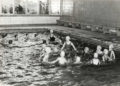 34197612Einweihung Schwimmhalle