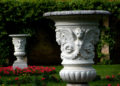 Branitzer Park Vasen im Pergolagarten vor dem Schloss Foto Gerd Rattei