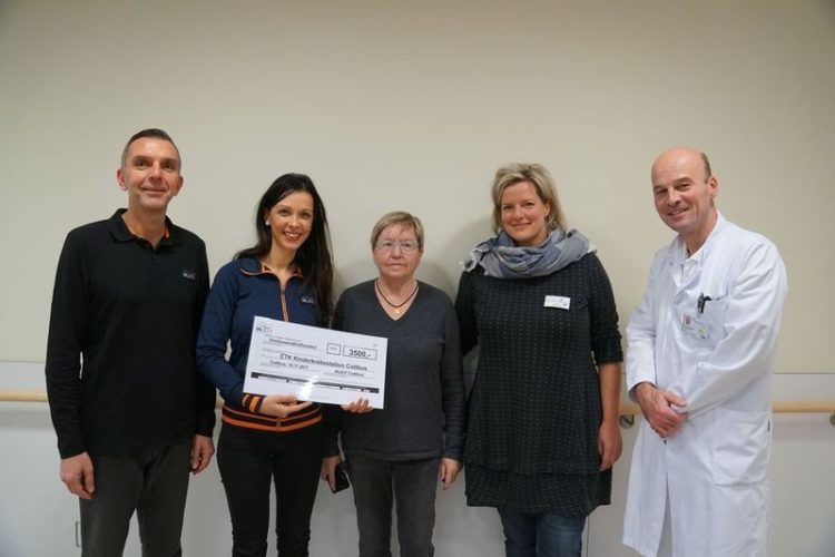 Spendenübergabe Injoy Cottbus an die Kinderkrebsstation im CTK Cottbus