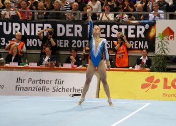 Pauline Schäfer am Boden