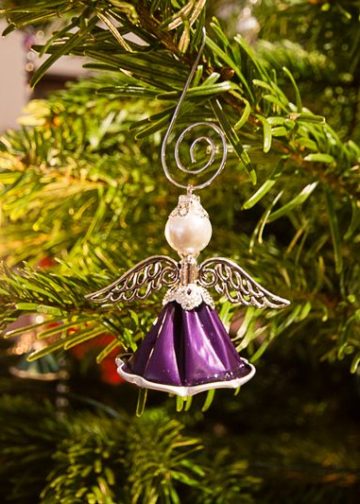 Recyclingschmuck_Engel aus Kaffeekapseln_Weihnachten im Schloss Foto- Museum OSL_