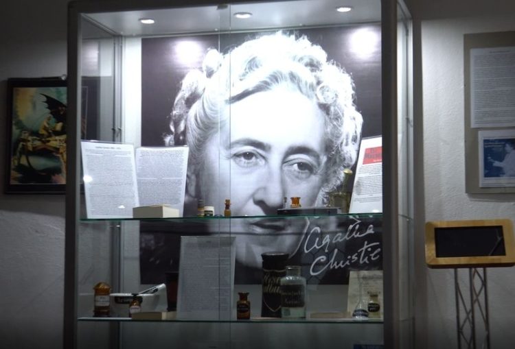 Agatha Christie Sonderausstellung im Cottbuser Apothekenmuseum