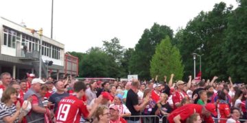 Public Viewing im Stadion der Freundshcaft in Cottbus