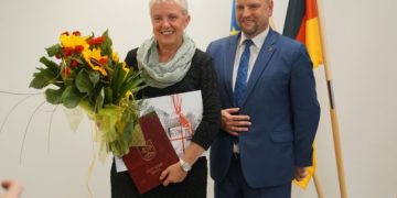 Amtsantritt der neuen Bürgermeisterin von Forst Simone Taubenek, es gratuliert Ryszard Kowalczuk Bürgermeister der polnischen Gemeinde Brody