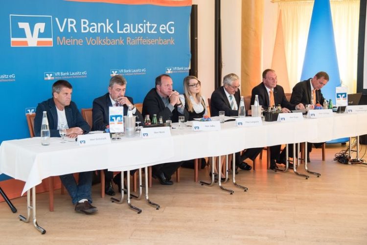 VR Bank Lausitz zieht positive Jahresbilanz