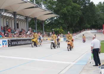 Frauenelite und Steher beim Europa-Kriterium in Forst (Lausitz)