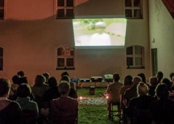 Wieder Kino unterm Sternenhimmel in Senftenberg