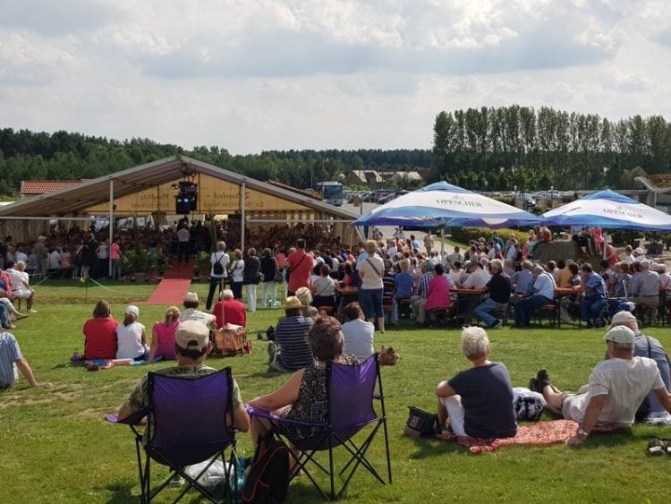 Ticketvorverkauf zum Heidefest im Findlingspark Nochten startet