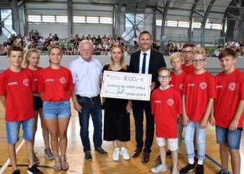Sparkasse fördert Lausitzer Sportschule Cottbus mit 7.000 Euro