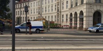 Sperrung während des Einsatzes vor der Cottbuser Hauptpost