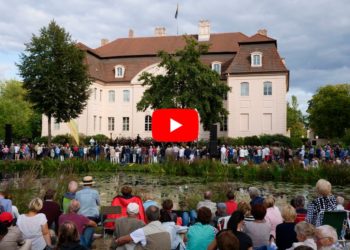 Spielplanpräsentation 2018 Staatstheater Cottbus Branitzer Park