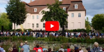 Spielplanpräsentation 2018 Staatstheater Cottbus Branitzer Park