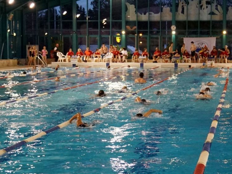 Neuer Ostseepokal zum 24h-Schwimmjubiläum in Cottbus