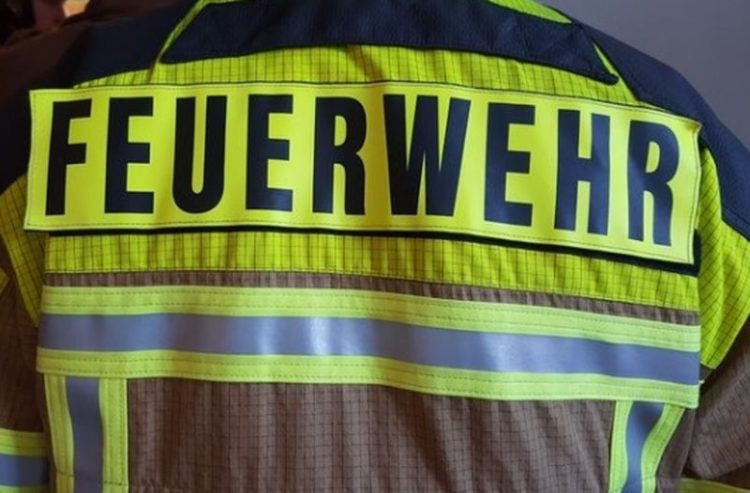 Einsatzkräfte retten erschöpften Schwimmer aus Gräbendorfer See