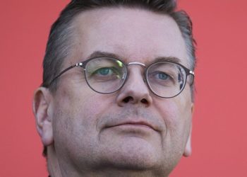 Foto: Reinhard Grindel, Wikipedia, CC BY-SA 4.0; Steffen Prößdorf