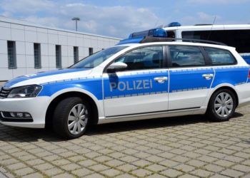 Finsterwalde: Betrunkene Frau schlägt zwei Frauen und bedroht Baby