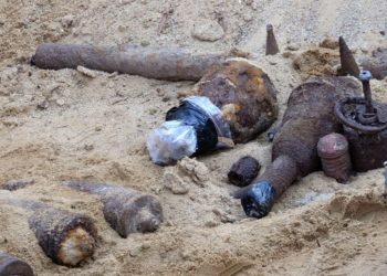 Bomben und Munition auf 350.000 Hektar in Brandenburgs Böden?