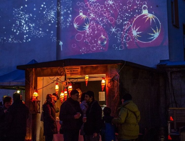 Heimeliger Weihnachtsmarkt im Casper-Gewerbehof in Cottbus
