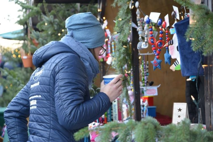 Kröger Weihnachtsmarkt lockte zum dritten Mal nach Massen