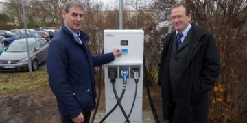 Eisenhüttenstadt nimmt Elektroladesäule in Betrieb