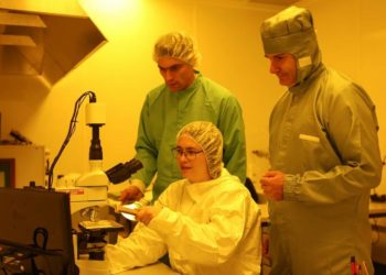 BTU-Forschung: Neue Bauelemente sollen die Grenzen von Silizium überwinden