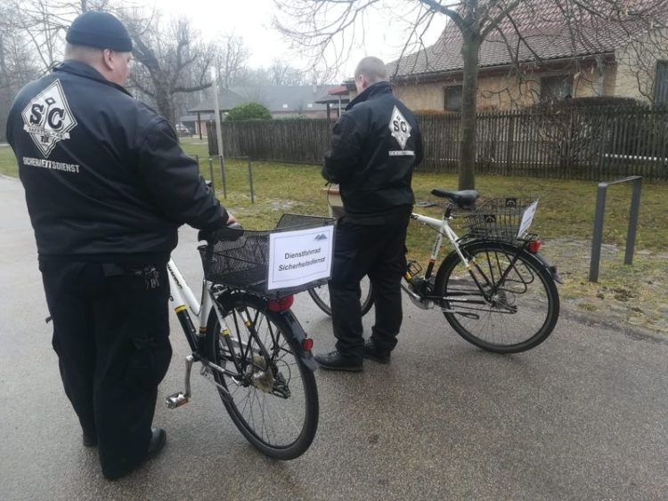 Neue Parkstreifen im Branitzer Park