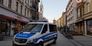 Cottbus, Kolkwitz, Überregional: Razzia gegen rechtsextremes Hooligan-Netzwerk
