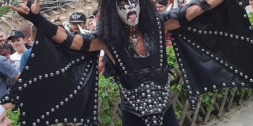 Kiss-Fan bei der Abschiedstour 2019 in Berlin