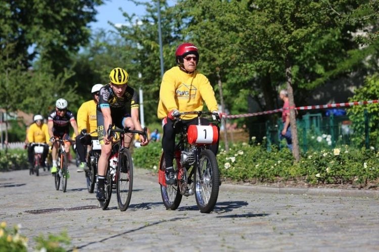 9. Dernycup auf der „Hölle von Forst“ Abschied von Radsportprofi Guiseppe Atzeni