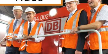 Bahnwerk Cottbus_Hybrid Diesel Loks Prototyp Einweihung