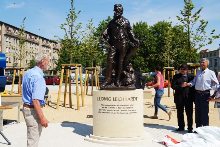 Cottbus: Oberkirchplatz fertiggestellt. Leichhardt-Denkmal enthüllt