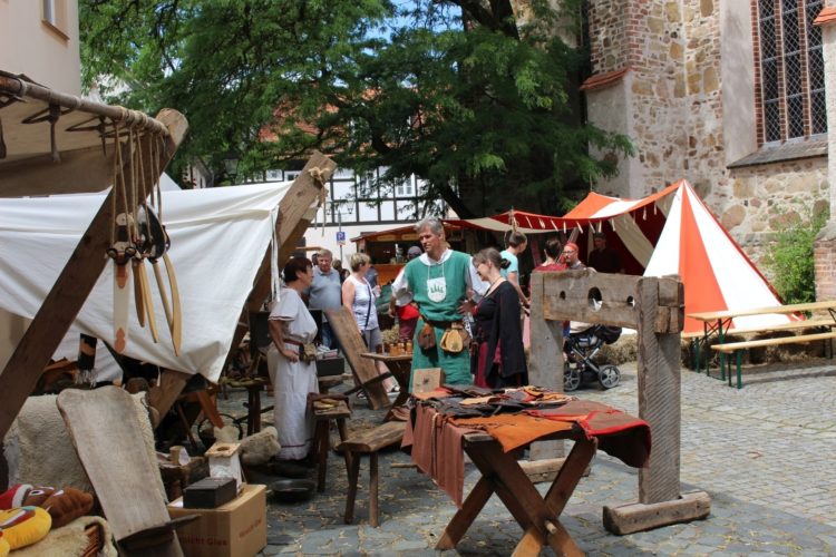 Traditioneller Peter & Paul Markt in Senftenberg