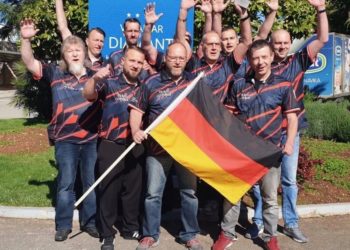 Cottbuser Dart Club gewinnt Europaturnier im E-Dart