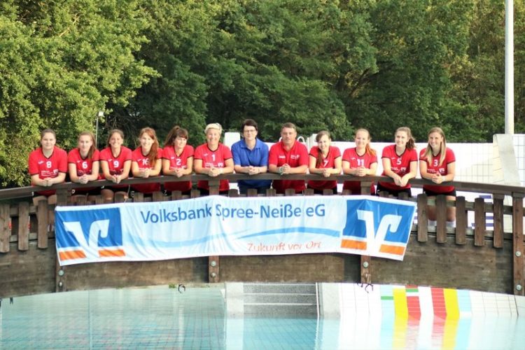 Neuer Trikotsatz für ASAHI-Volleyballerinnen