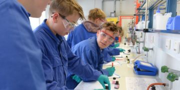 BASF Sommerschule gab Einblicke in Berufe