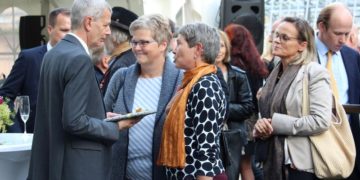 Geld statt Blumen bei Verabschiedung. 3.160 Euro für "Bücher in Cottbus"