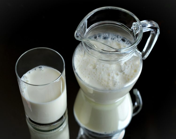 Bundesweit: Großer Milchrückruf wegen Bakterienverunreinigung