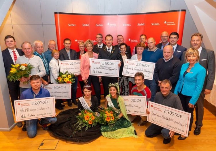 Sparkasse Spree-Neiße übergibt in Spremberg 16.300 Euro an gemeinnützige Vereine