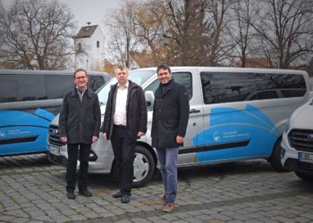 Neue Busse für Niederlausitzer Kirchengemeinden