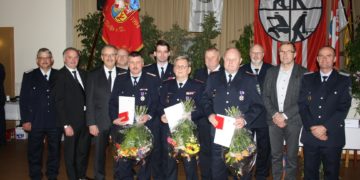 Landkreis Spree-Neiße zeichnet 111 Feuerwehrleute aus