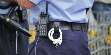 Bargeld geraubt. 19-Jähriger bedroht 13-Jährigen in Wildau